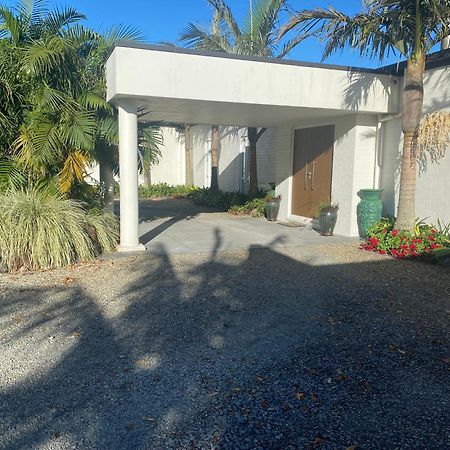 Bed and Breakfast Te Whare Ma Kerikeri Exterior foto